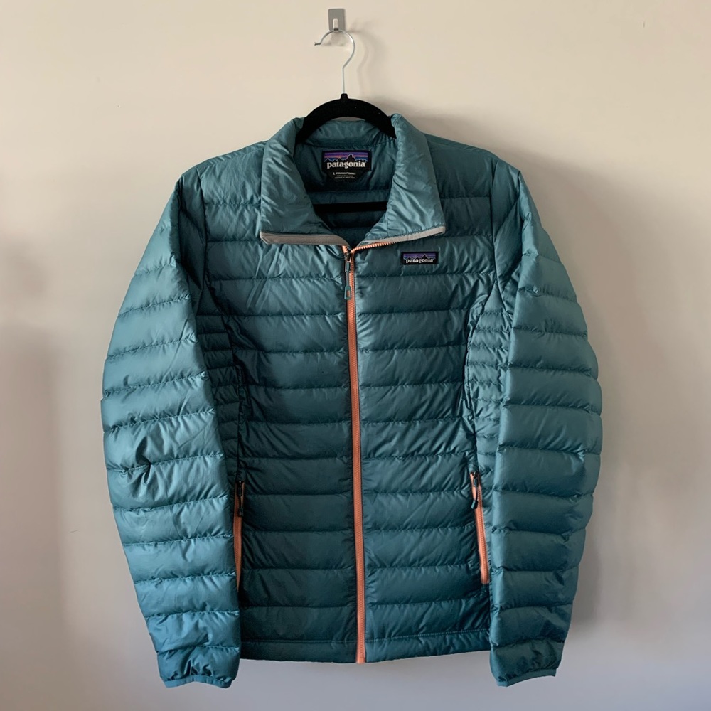 Patagonia- Women’s Down Puffer Jacket